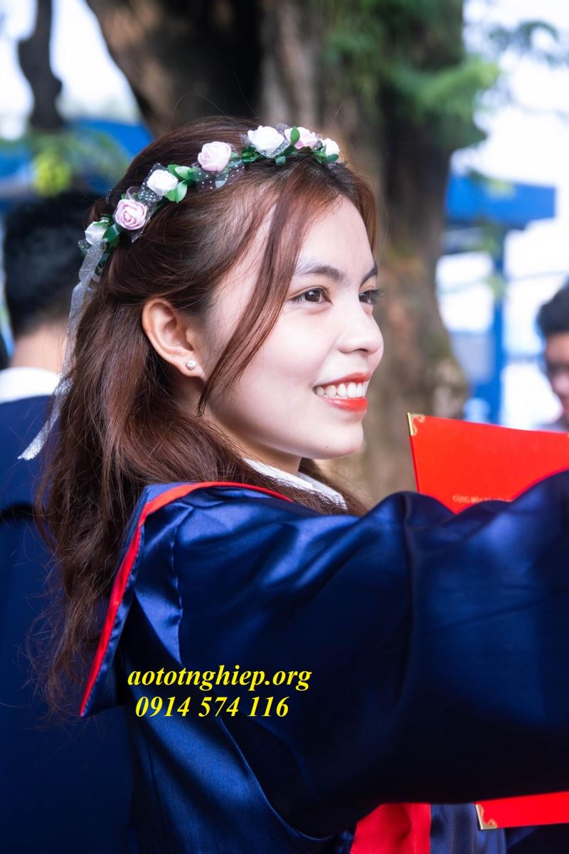 le phuc tot nghiep 2021